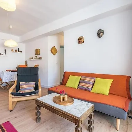 Views And Calm By Center Apartment *
